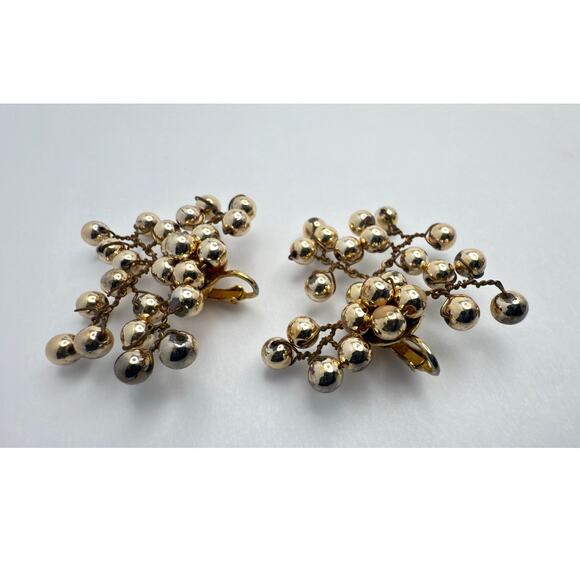 Vintage 1950s Hand-Wired Gold Bead Cluster Earrings - Picture 2 of 7